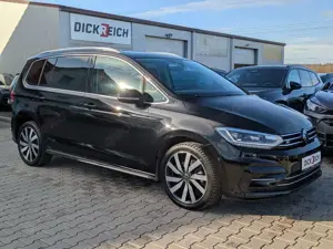 Volkswagen Touran 2.0 DSG R-Line High. Pano 7-Si IQ.Dri AHK