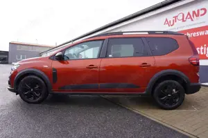 Dacia Jogger 1.0 TCE Extreme+ LED Navi PDC Kamera DAB Bild 3