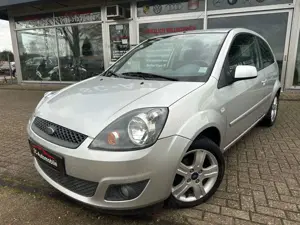 Ford Fiesta *TÜV-NEU*KLIMA*ALLWETTERREIFEN*