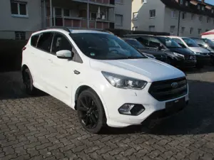 Ford Kuga ST-Line1.5 4x4 /Navi/Bi-Xenon/Panoramadach/ Bild 3