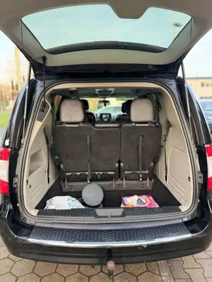 Chrysler Grand Voyager 3.6i Gas 7Sitz TownCountry Bild 5