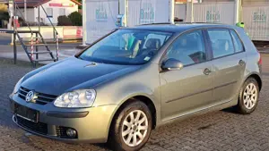 Volkswagen Golf Golf 1.6 FSI/Tempomat/6Gang/AHK