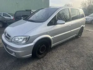 Opel Zafira OPC