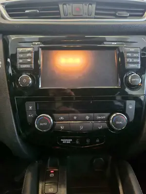 Nissan Qashqai Qashqai 1.6 DIG-T N-Connecta Bild 5