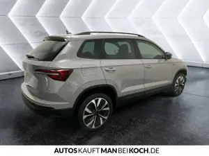 Skoda Karoq 1.5 TSI DSG Tour AHZV MATRIX NAVI ACC KESSY Bild 5