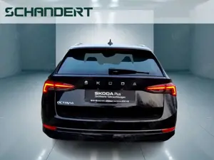 Skoda Octavia Combi 1.0 TSI Style LED Navi Sitzhzg HUD Bild 3