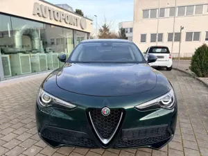 Alfa Romeo Stelvio Business Q4 Apple Car Play PDC 8 X Alu