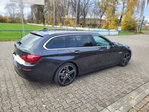 BMW 525 5er Touring Diesel 525d xDrive Touring Aut.