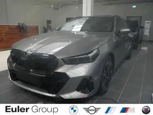 BMW 540 d xDrive Sportpaket HUD El. Panodach Panorama Navi