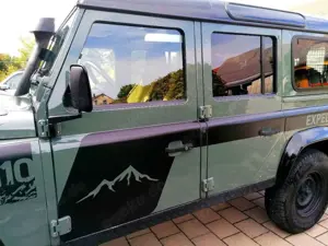 Land Rover Defender Defender 110 DPF Station Wagon SE Bild 3