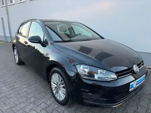 Volkswagen Golf VII Lim. Cup BMT, Navi, Tempomat, LM-Räder