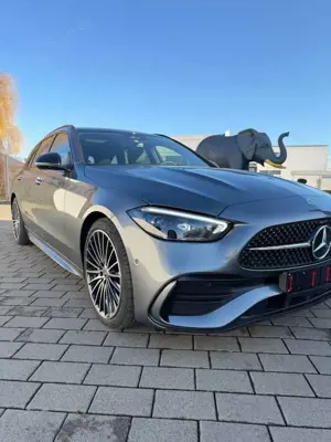 Mercedes-Benz C 220 AMG*AHK*PANO*NIGHT*4 J. GARANTIE*73.300 UVP Bild 3