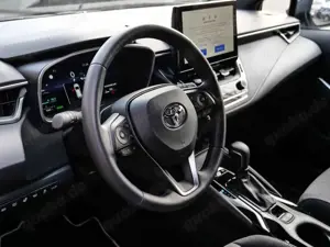 Toyota Corolla 2.0l TS Teamplayer incl. Technik-Paket Bild 5