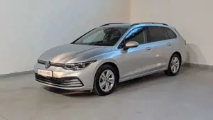 Volkswagen Golf VIII 2.0TDI DSG Var. Life AID*ACC*SIDE*MEMO