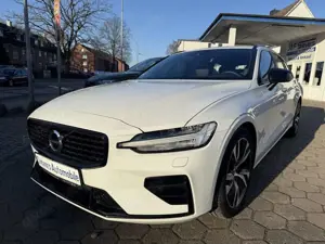 Volvo V60 Kombi B4 R-Design ACC LED Standhz. Memory 4xSHZ Le