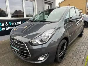 Hyundai iX20 blue Space Plus 1.HAND Bild 3