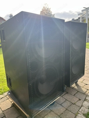 2 Stück Meyer Sound PSW2 Subwoofer Ähnlich  D&B Audiotechnik NEXO L acoustics