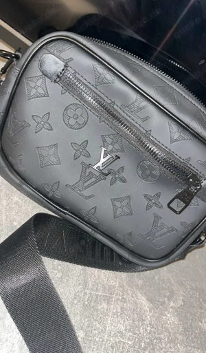 Louis Vuitton Umhängetaschd neuwertig