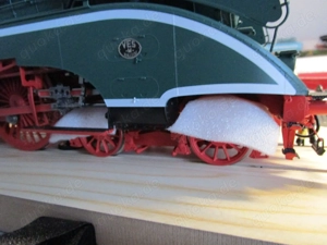 KM1 BR 18 201 Spur 1 Dampflok 101863 wie neuOVP!