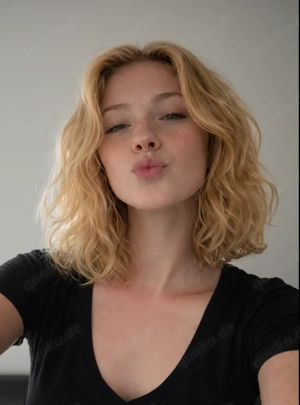 Sexchat Online BDSM Sessions von Dominanter Studentin