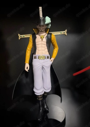 one Piece Mihawk figur