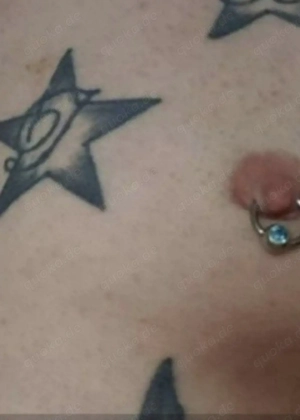 Er sucht ihn     Schöne  Tage Schöne Zeiten  das wehr schön wenn du dich meldest sonst geht es nicht