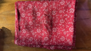 2 x. ca. 1,50 m Trachtenstoffe 