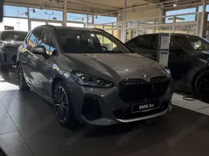 BMW 220 Active Tourer d M-Sport Pro AD AHK El. Pano. Komf. Bild 3