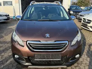 Peugeot 2008 Allure*ZahnriemenNeu*Pano*Tempo*PDC Bild 3