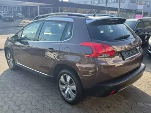 Peugeot 2008 Allure*ZahnriemenNeu*Pano*Tempo*PDC Bild 5