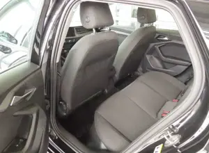 Audi A1 25 TFSI basis Bild 4