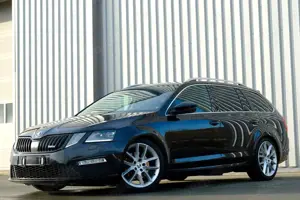 Skoda Octavia Combi 2,0TDI RS/DSG/Kamera/AHK