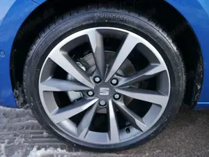 SEAT Leon Kombi FR 2.0 TDI DSG*NAVI*TEMPOMAT*KAMERA*KEYLESS- Bild 5