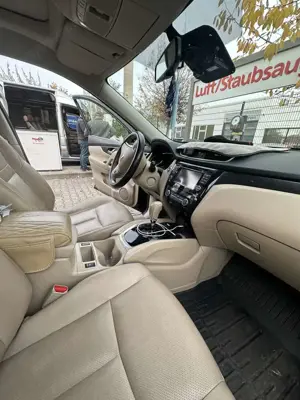 Nissan X-Trail 1.6 dCi Xtronic Tekna Bild 4