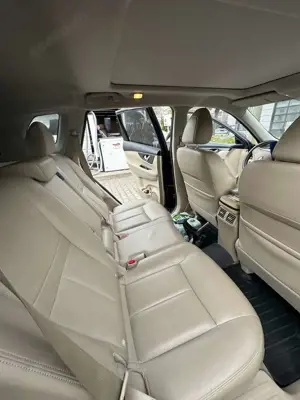 Nissan X-Trail 1.6 dCi Xtronic Tekna Bild 3