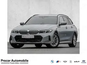 BMW 320 i M SPORT + HuD + Pano + AHK + Abstand + SHZ