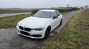 BMW 320 Head-up, Carplay, 360° Kamera