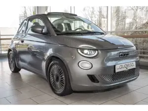 Fiat 500e Icon+NAVI+Shzg+ LED+SOH+CARPLAY+R KAM+ Bild 2