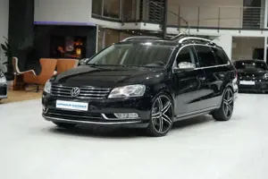 Volkswagen Passat Variant Highline*SPORT-FAHRWERK*PANO*DSG*