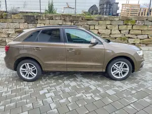 Audi Q3 2.0 TFSI quattro Bild 5