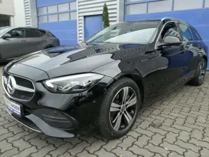 Mercedes-Benz C 200 T 4Matic  9G-TRONIC Avantgarde LED Kamera AHK
