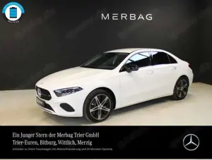 Mercedes-Benz A 250 e  *Limousine Premium Night LED Ambie 18"