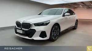 BMW 520 d A Lim M-Sport,AHK,ACC,360°,hk