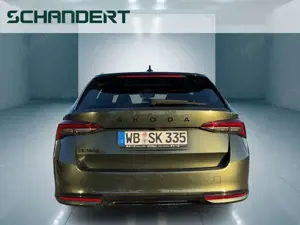 Skoda Octavia Combi 2.0 TDI Sportline DSG Matrix AHK Navi Bild 3