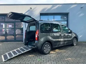 Peugeot Partner Automatik Behindertengerecht Rollstuhlrampe 2+1