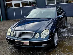 Mercedes-Benz E 240 Elegance, Klimaauto, Lederlenkrad, Tempomat