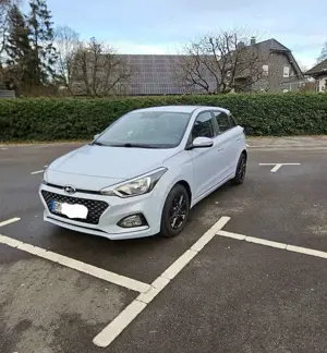 Hyundai i20 blue 1.0 T-GDI Active DCT Trend