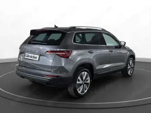 Skoda Karoq Tour 1,5 TSI DSG AHK, Chrom, ACC,Infotain. Bild 2