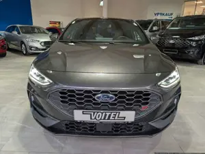 Ford Focus ST X 2,3l Limousine Bild 2