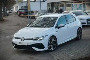 Volkswagen Golf VIII Lim. R 4Motion / IQ Drive Paket / ACC